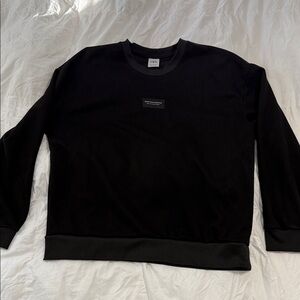 Zara Men's Classic Black Crewneck Sweater